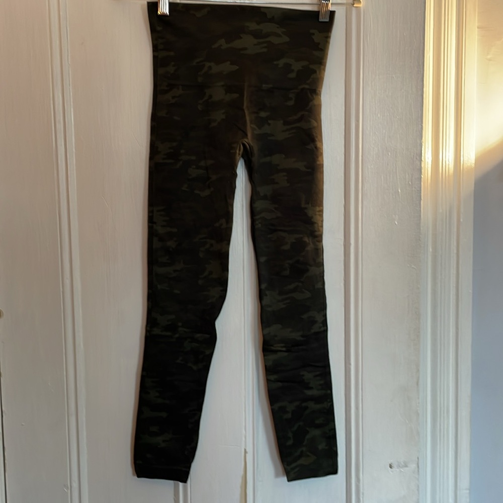 Spanx high waisted camo print leggings, size Medium